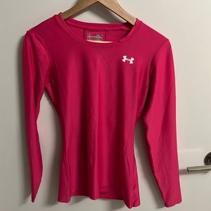 Women’s Under Armour heatgear long sleeve top